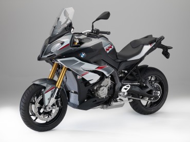 Nuevo color para la BMW S 1000 XR – 2016