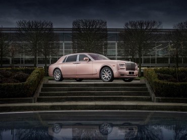 Rolls-Royce Sunrise Phantom Extended Wheelbase – Lujo inglés