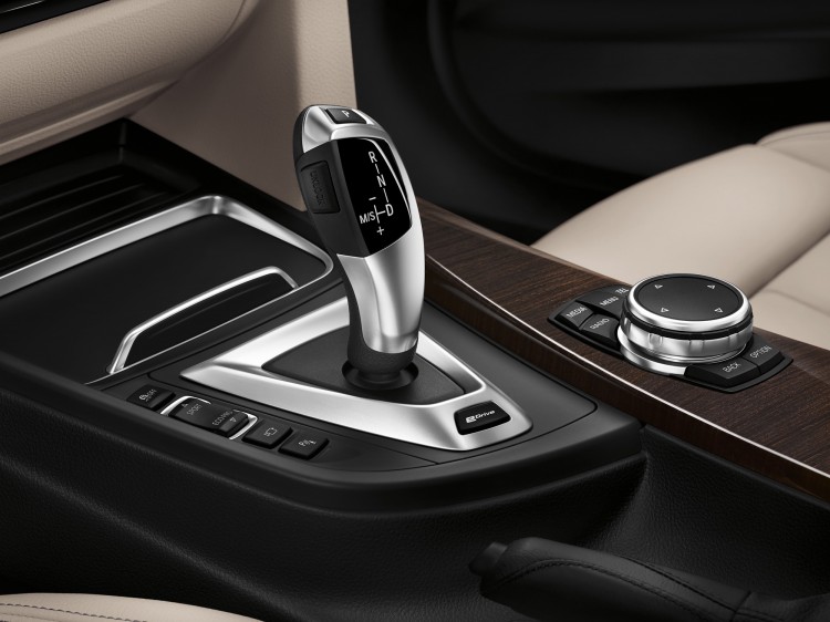 BMW Serie 3 330e - Interior