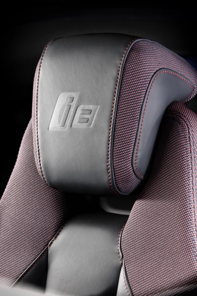 BMW i8 Protonic Red Edition