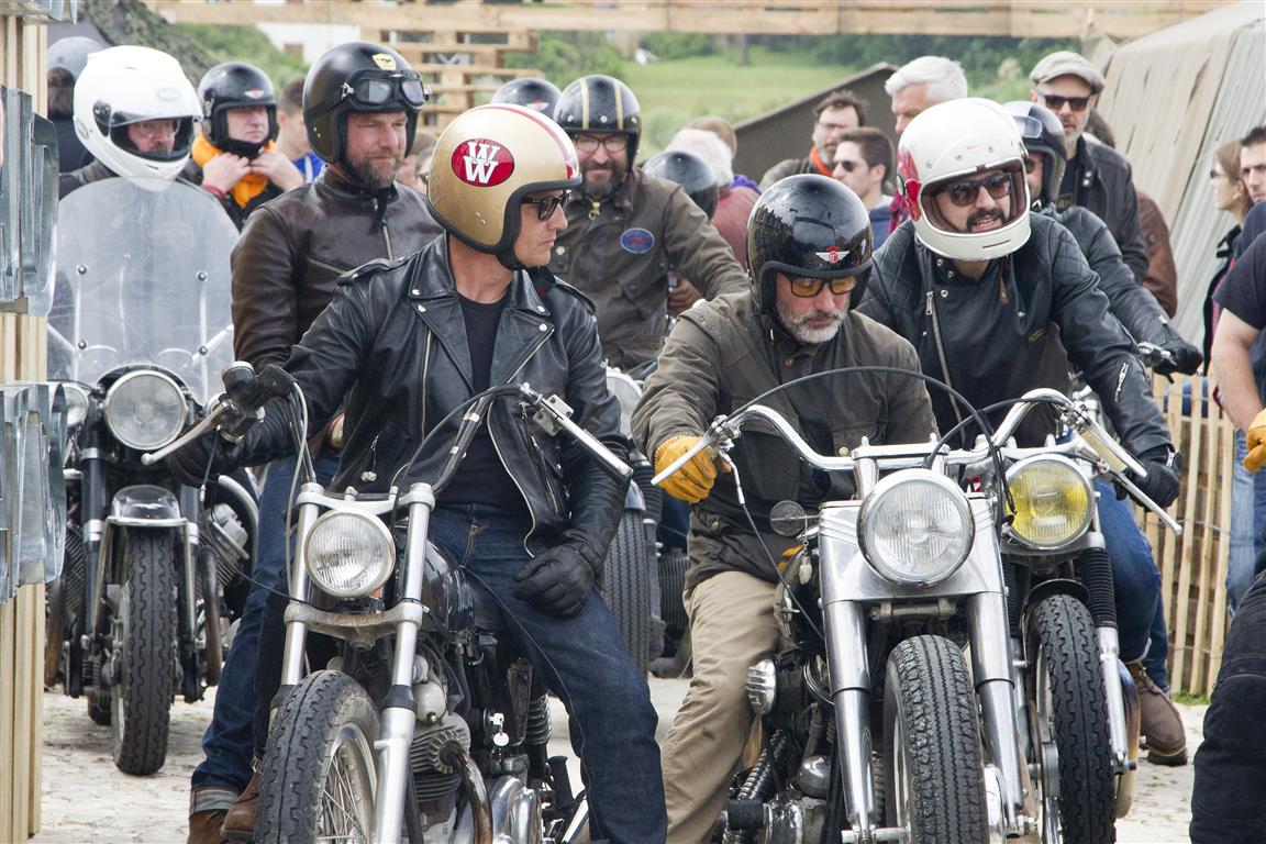 wheels-waves-ambient