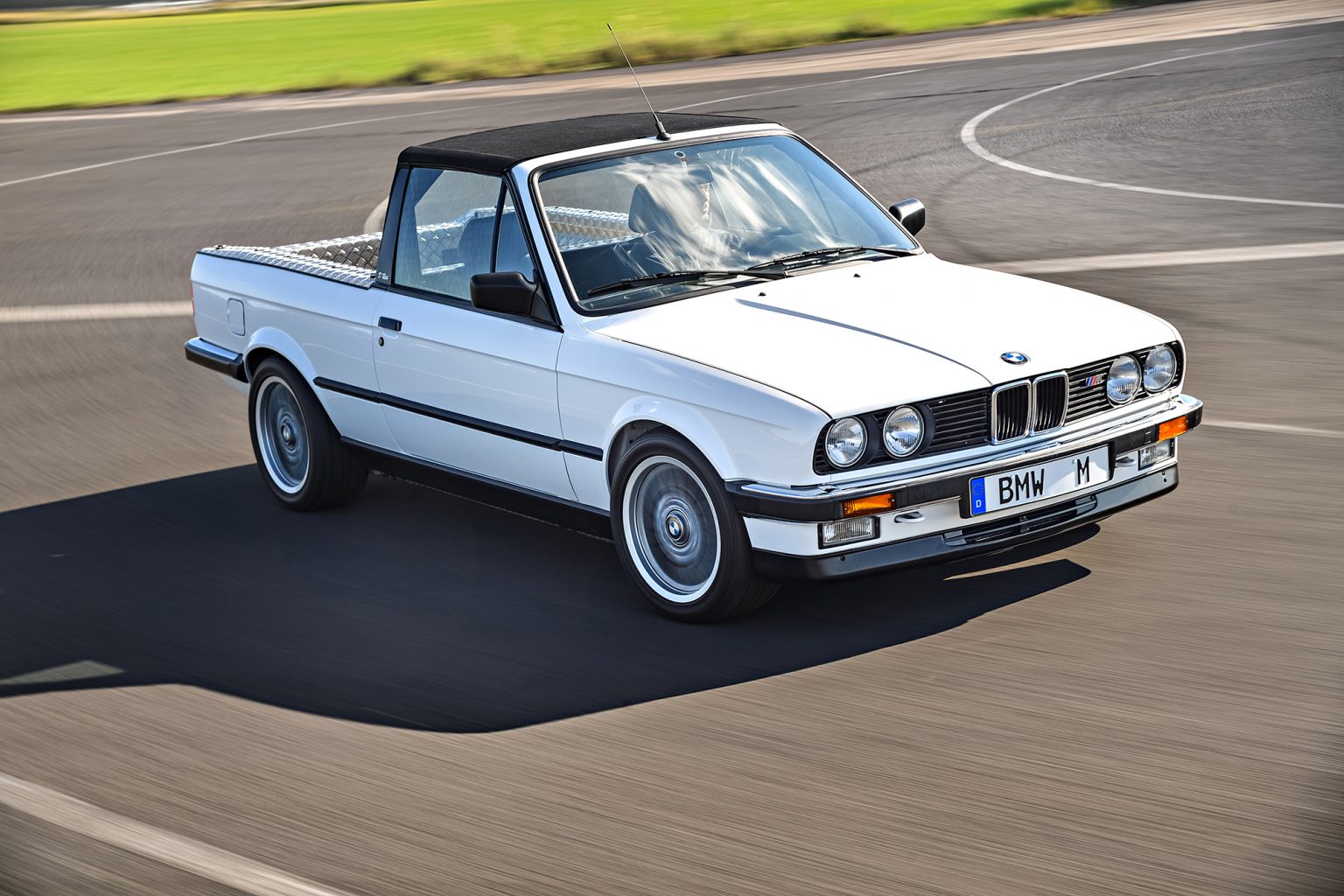 p90236468_highres_the-bmw-m3-pickup-co