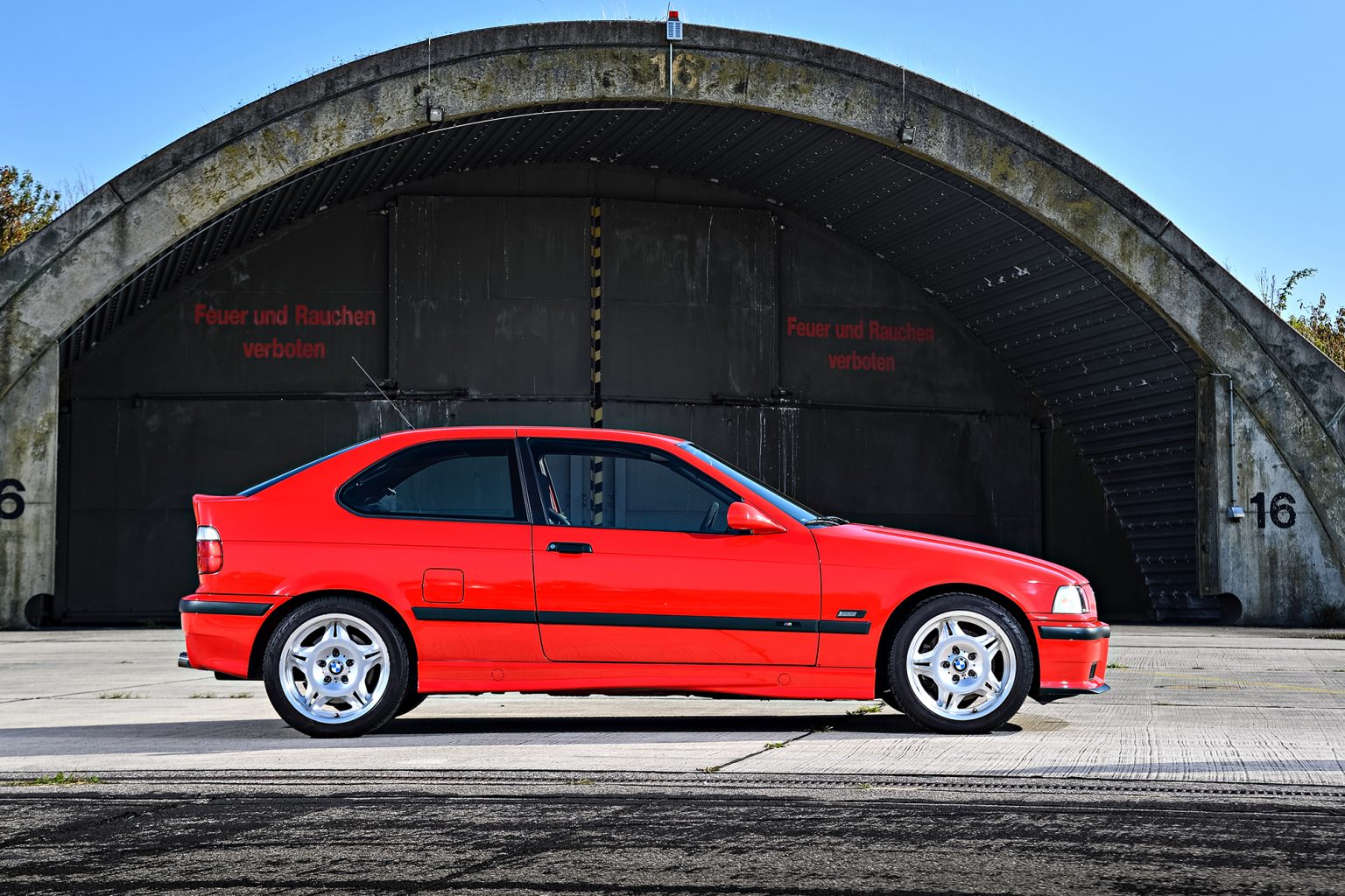 p90236495_highres_the-bmw-m3-compact-e