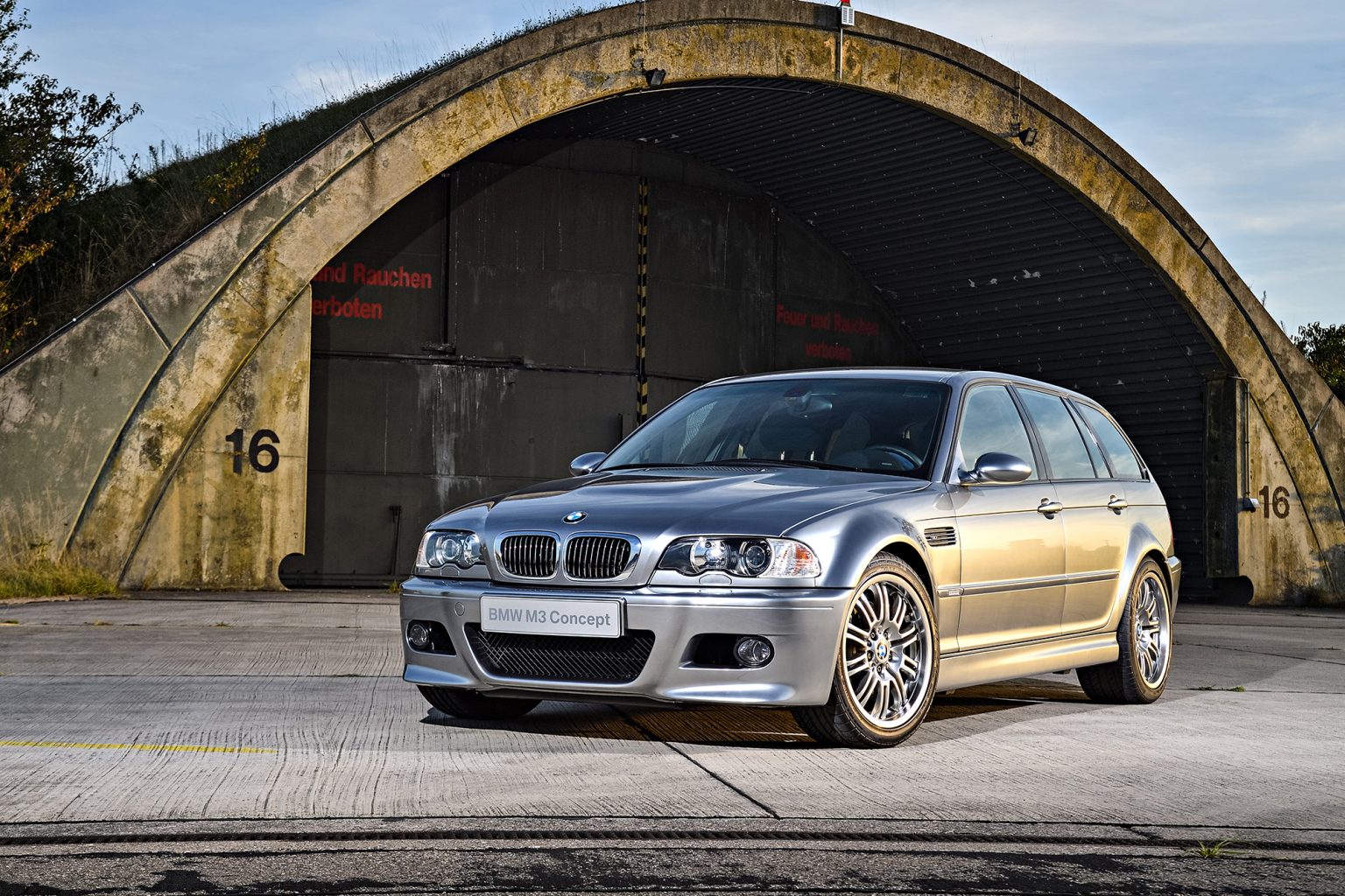 p90236650_highres_the-bmw-m3-touring-c