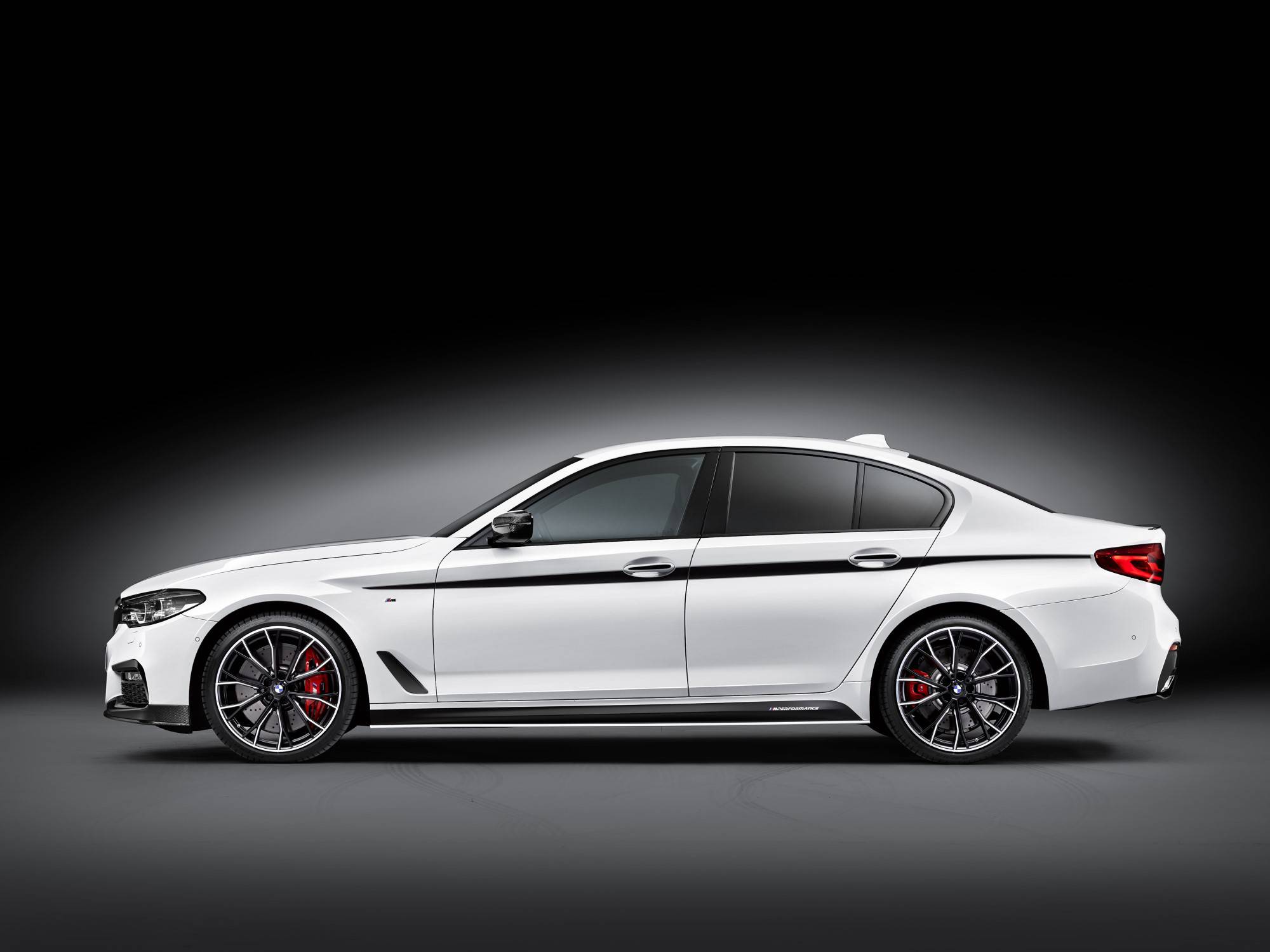 Potenciar el nuevo BMW Serie 5 Berlina con accesorios BMW M Performance -  BMW Blog