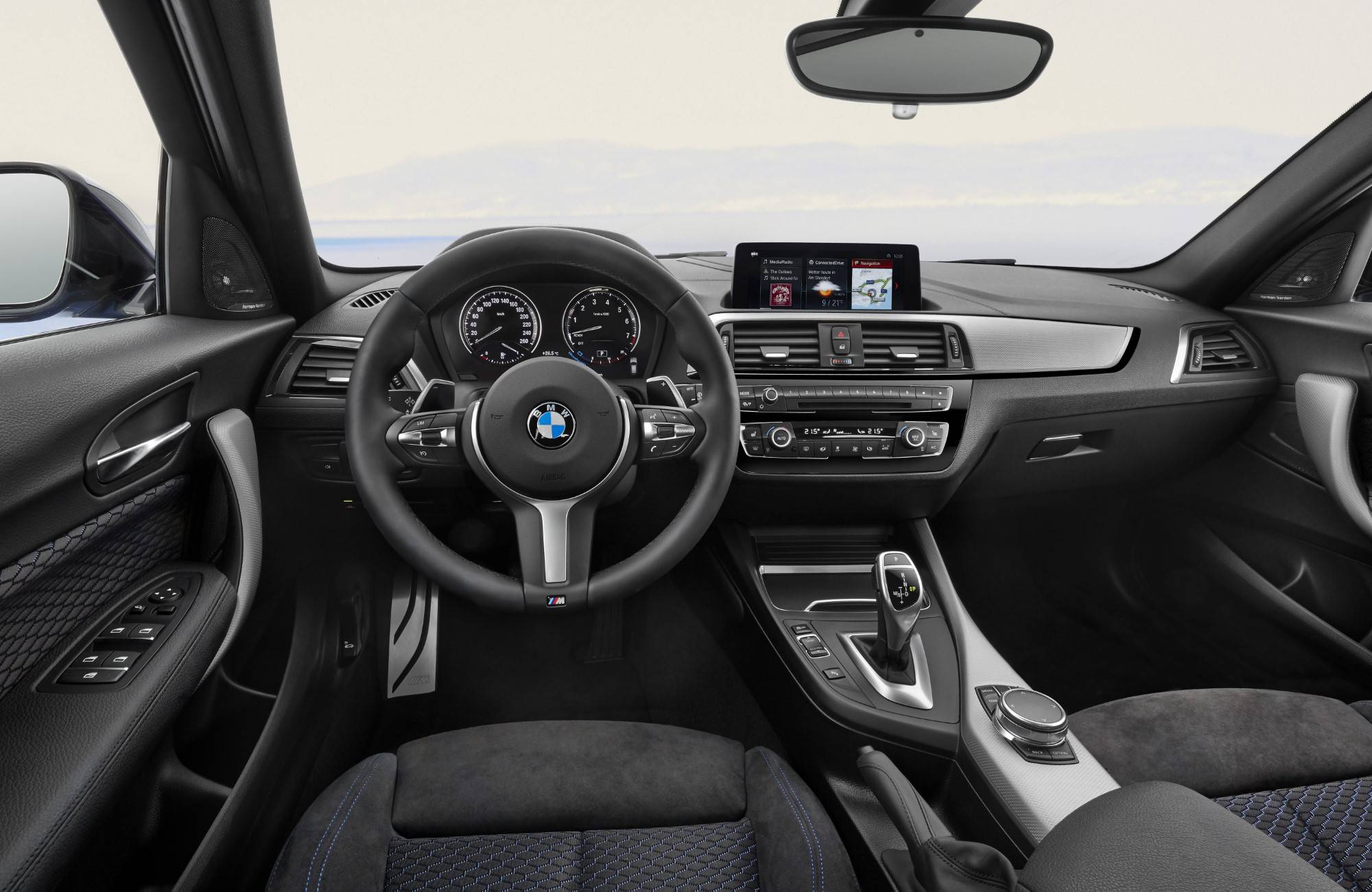 Resultado de imagen de bmw serie 1 interior