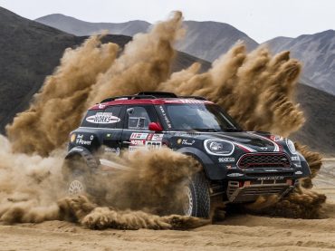 La familia MINI lista para el Dakar 2018