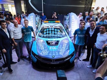 Presentación del Safety Car BMW i8