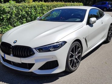 Un BMW M850i suelto por ahí