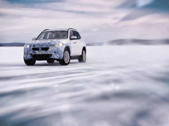 LOS BMW iX3, BMW i4 y BMW iNEXT PROBADOS EN CONDICIONES EXTREMAS